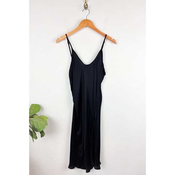 Natalie Martin Dresses & Skirts - Natalie Martin Black Slip Dress Sz M